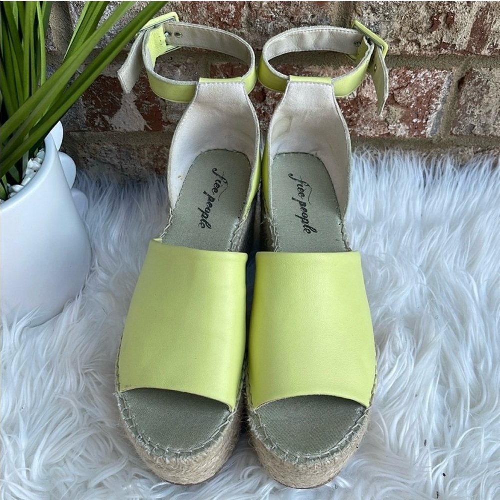 New Free People Sunny Lime Leather Coastal Platform Wedge Burlap Sandals
39/US 9 - Picture 6 of 13